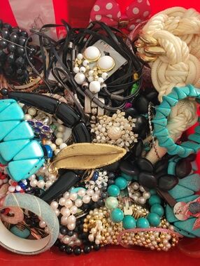 4.4 Lbs Wearable & Craft Vintage & Modern Craft Jewelry Lot